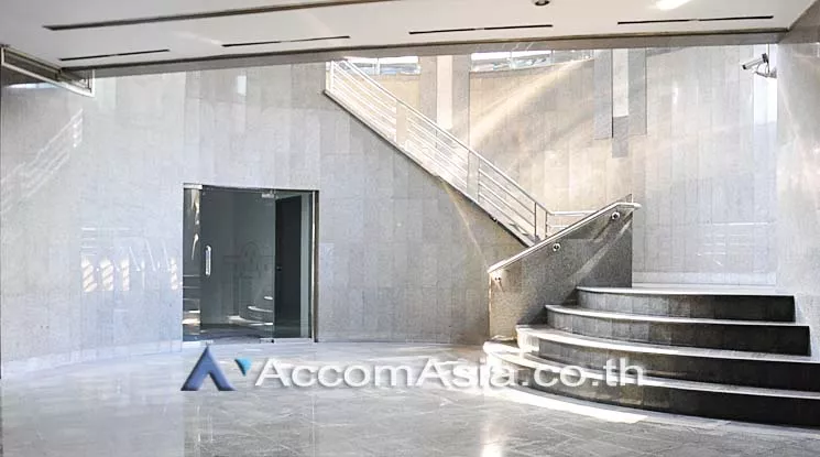 7  Office Space For Rent in Sukhumvit ,Bangkok BTS Asok - MRT Phetchaburi at Q House Asoke AA14072